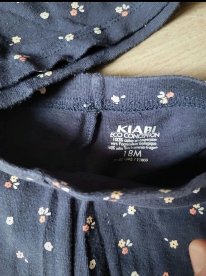 Pyjama motif fleuri taille 18 mois - photo numéro 4