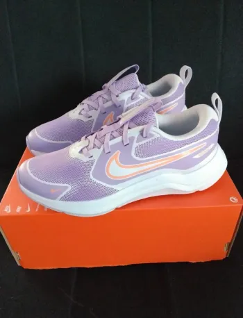 Baskets Nike Cosmic