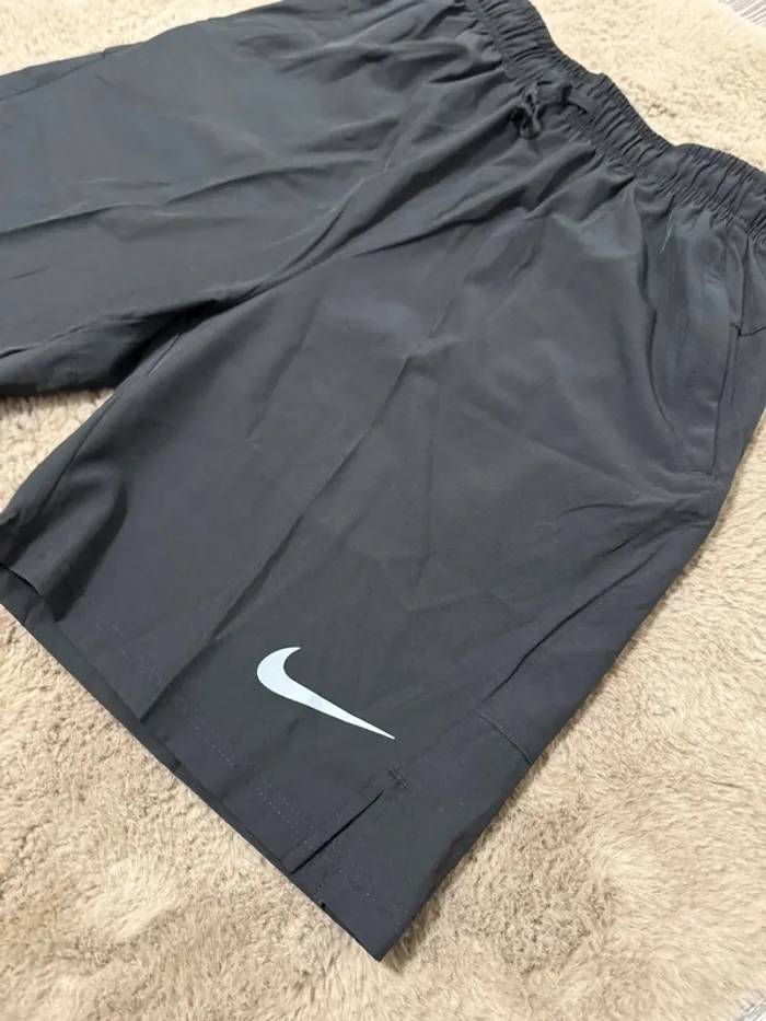 Short Running Nike - photo numéro 2