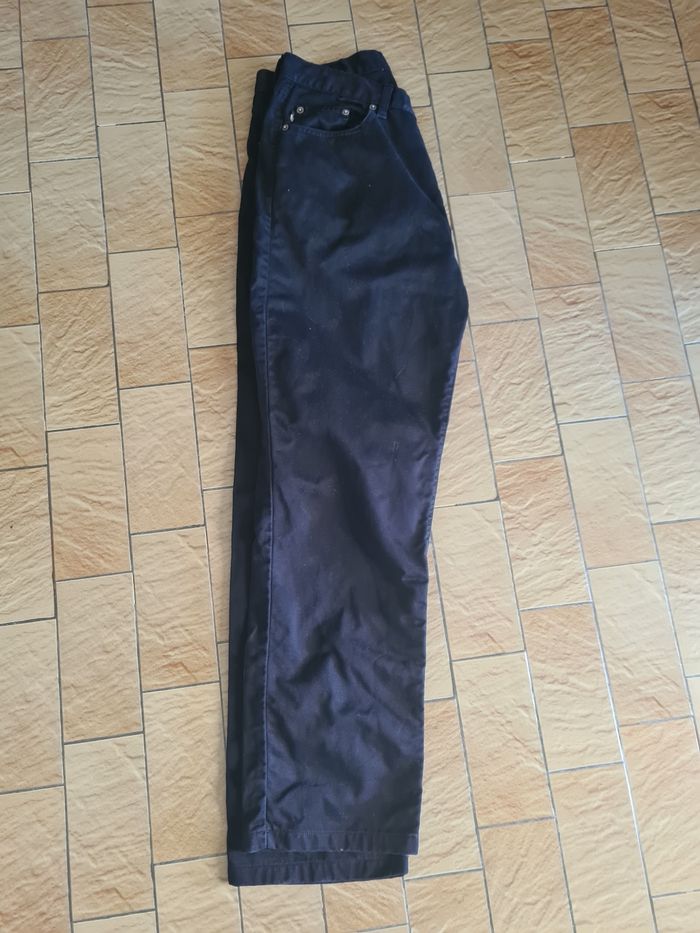 Jean droit noir Kiabi / Taille 44 - photo numéro 2