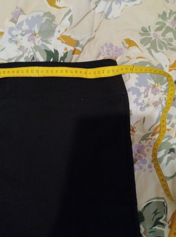 Jupe droite noire - photo numéro 2