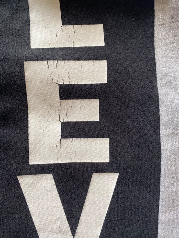 Sweat Levis - photo numéro 2