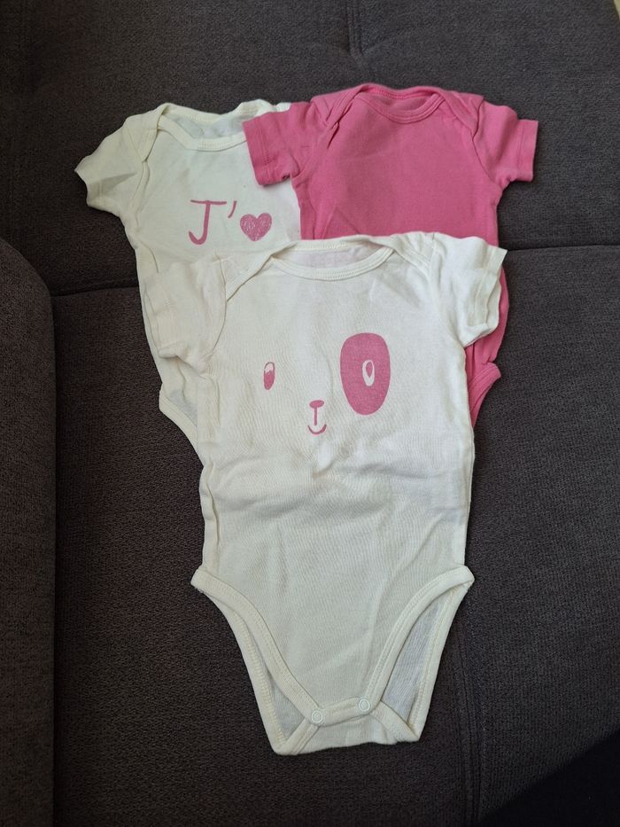 Lot de bodies été fille 9 mois