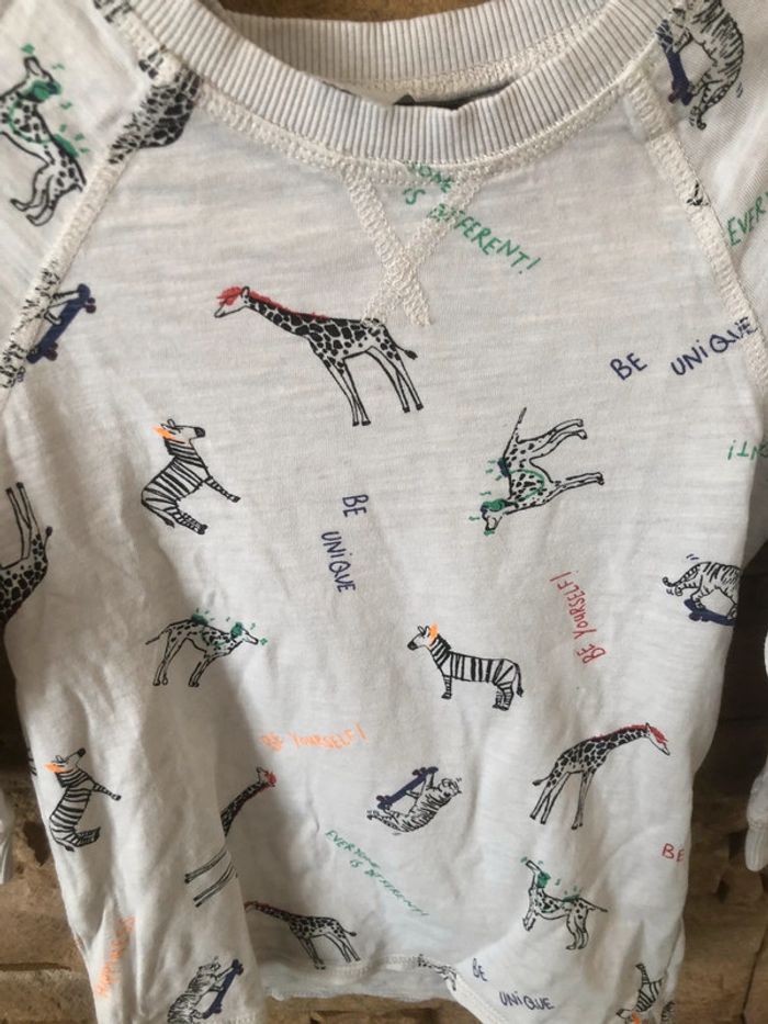 T-shirt H&M avec messages positif ! - photo numéro 2