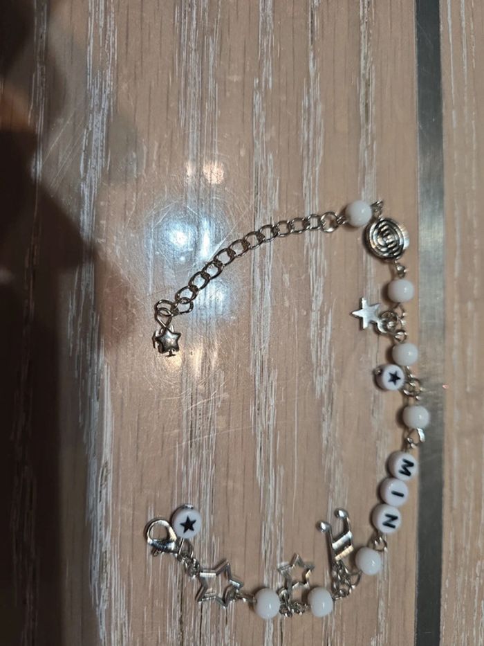 Bracelet argenté et blanc - photo numéro 4