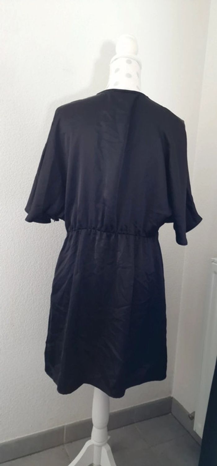 Magnifique robe portefeuilles taille L neuve idéal cadeau fête des mères - photo numéro 3