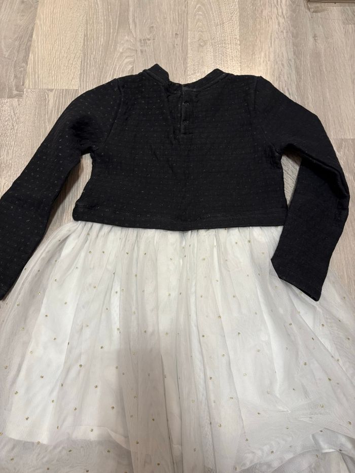 Robe bimatiere 7 ans - photo numéro 2