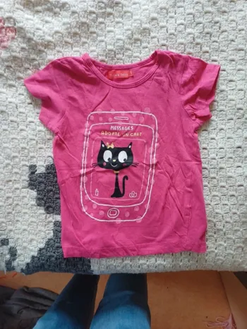 Tee shirt fushia adopte un chat