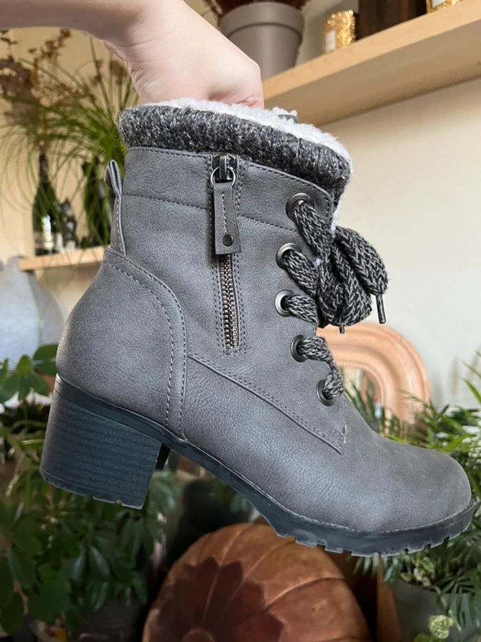 Bottines à talons chaude doublé à lacets - gris, blanc et noir - photo numéro 10