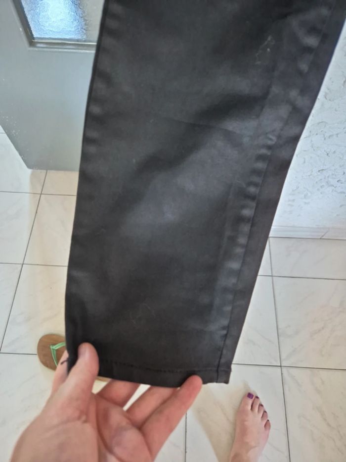 Pantalon slim effet enduit noir taille haute kiabi taille 50 - photo numéro 5