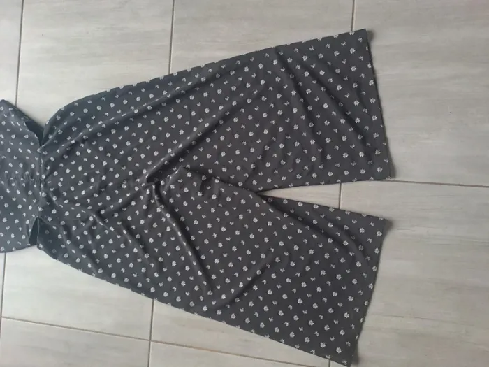 Combi noir à petite fleurs Jennyfer Taille M - photo numéro 8