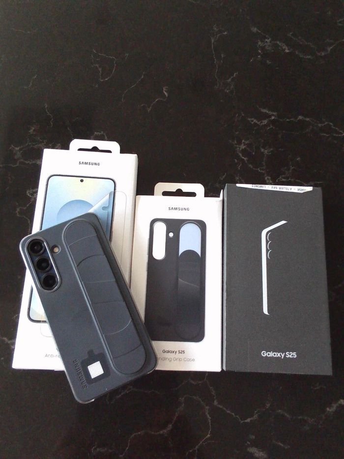 Smartphone SAMSUNG Galaxy S25 Bleu nuit 256Go - photo numéro 3
