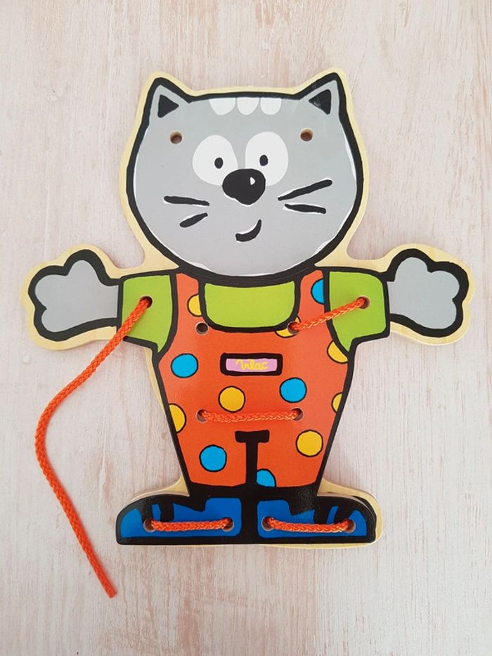 Chat en bois à lacer Je m'habille de Vilac - photo numéro 13