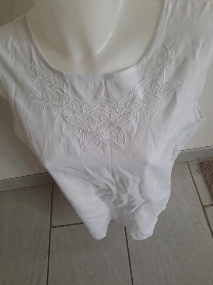 Blouse sans manche - photo numéro 2