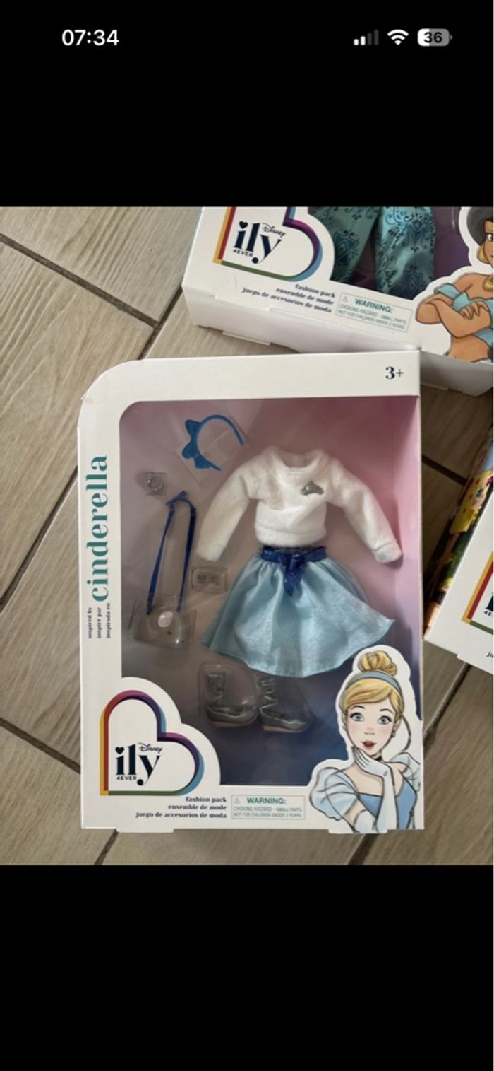 Lot ily Disney tenue princesses - photo numéro 3