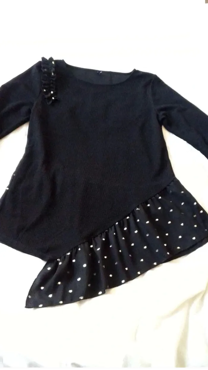Haut asymetrique noir et dore T2