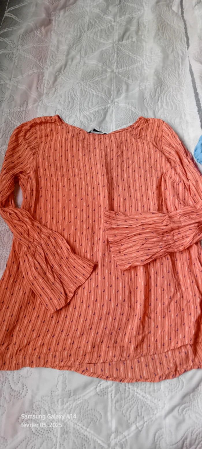 Tunique manches pagodes motif texte corail femme 42 esmara