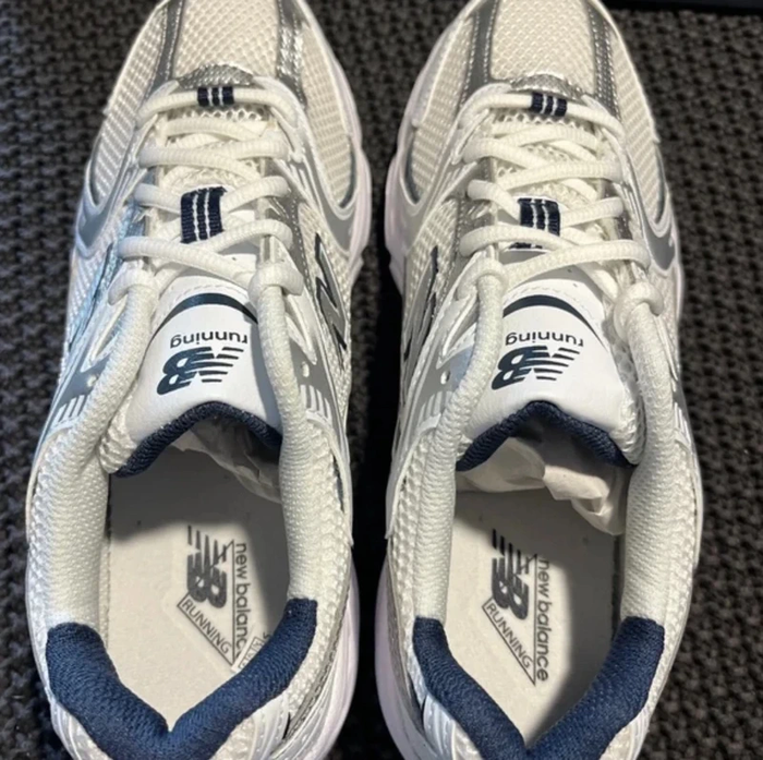 New Balance 530 Taille 41.5 - photo numéro 2