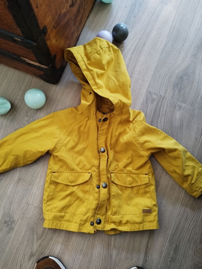 Veste jaune Kiabi 24 mois
