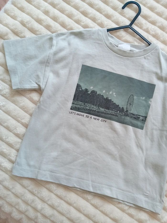 Tshirt épais fille 6/7ans Zara 🩶🌼 - photo numéro 2