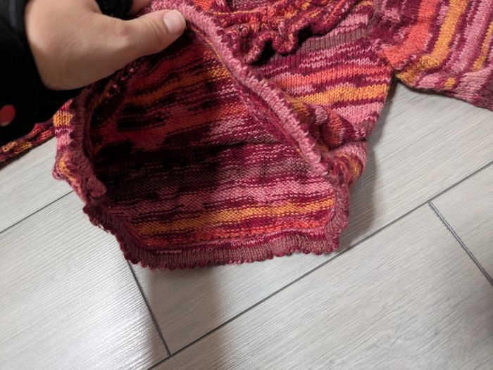 Pull fait main rose fushia 18 mois - photo numéro 2