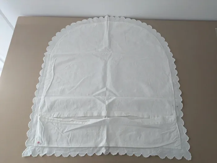 Linge de lit ancien taie d'oreiller en demi lune pour berceau monogramme Bébé - photo numéro 6