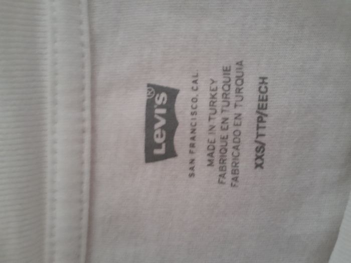T -Shirt  Levi's - photo numéro 6
