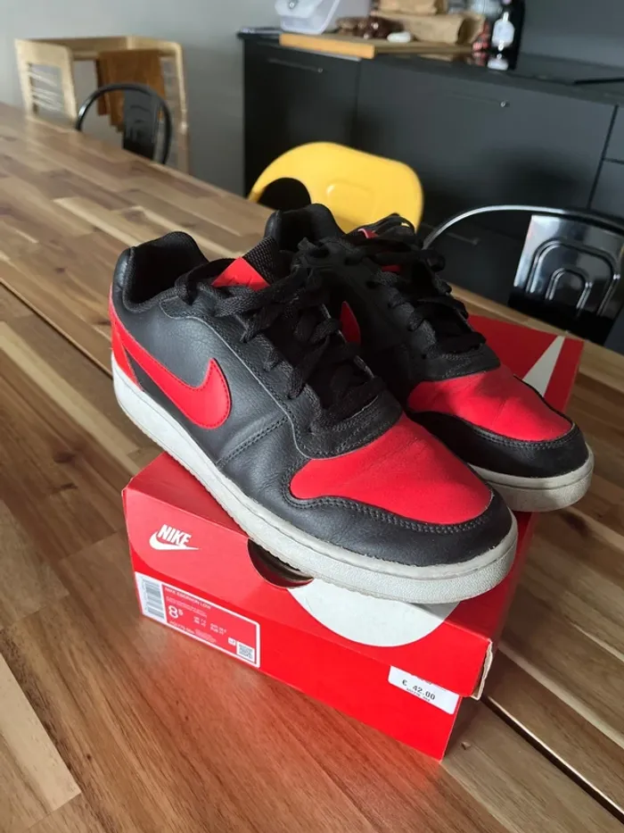 Nike Ebernon low rouge et noir - photo numéro 3