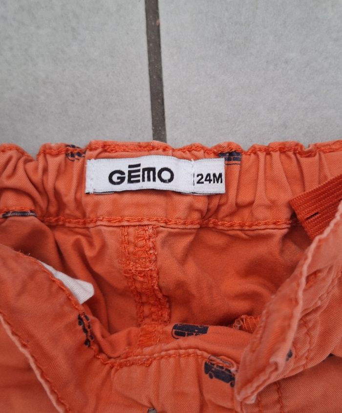 Short orange - photo numéro 2