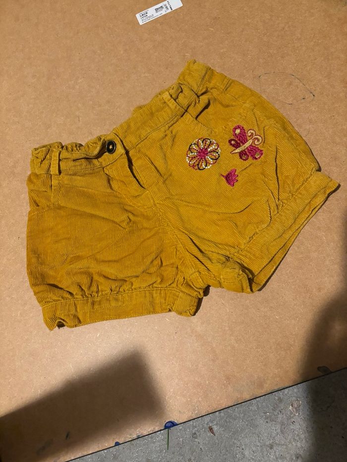 Short fille - photo numéro 2