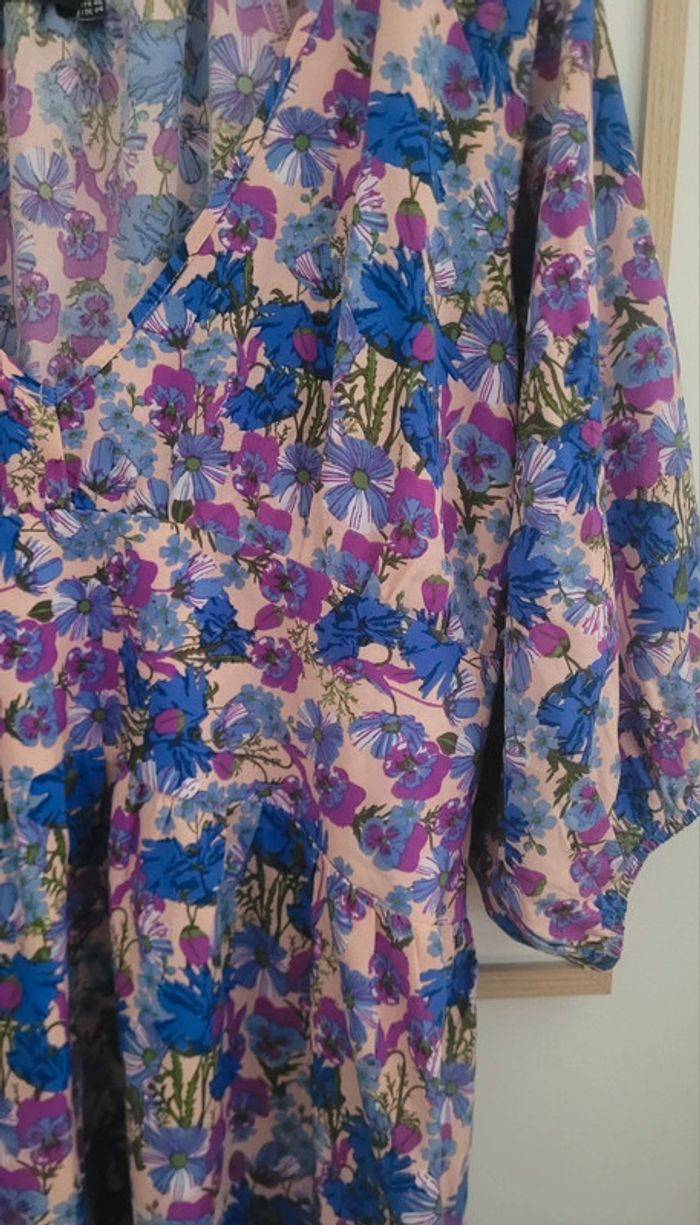 Robe mi-longue fleurie neuve 46 - photo numéro 5