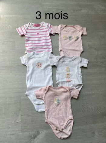 Lot de 5 bodies