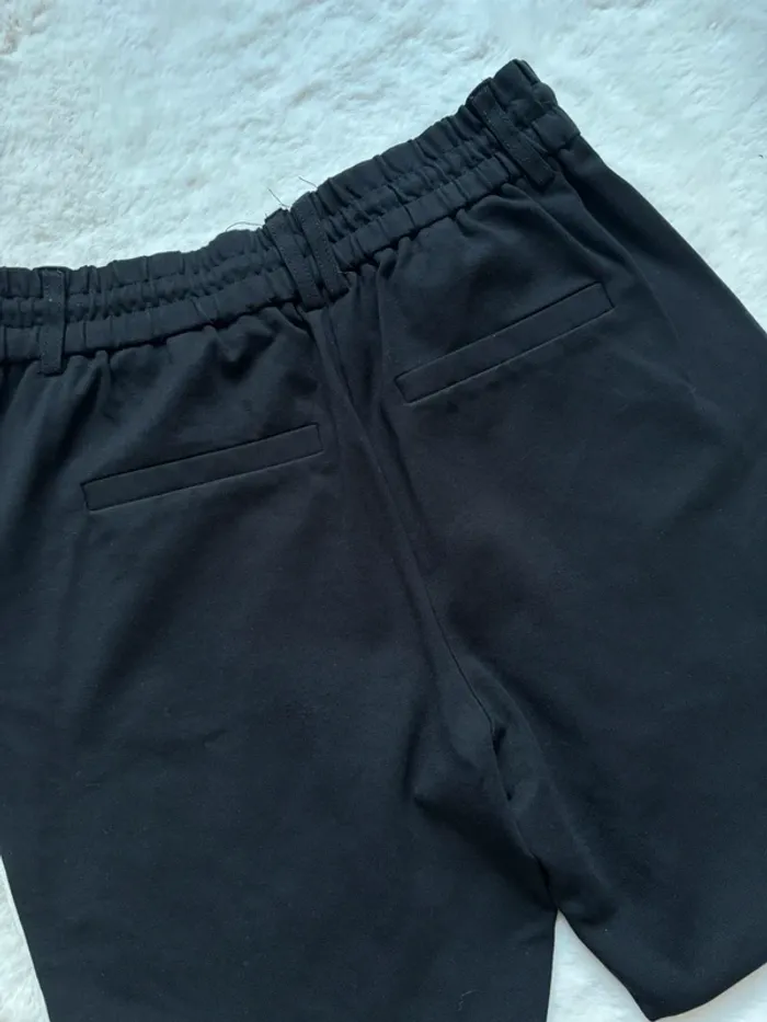 Pantalon noir - photo numéro 7
