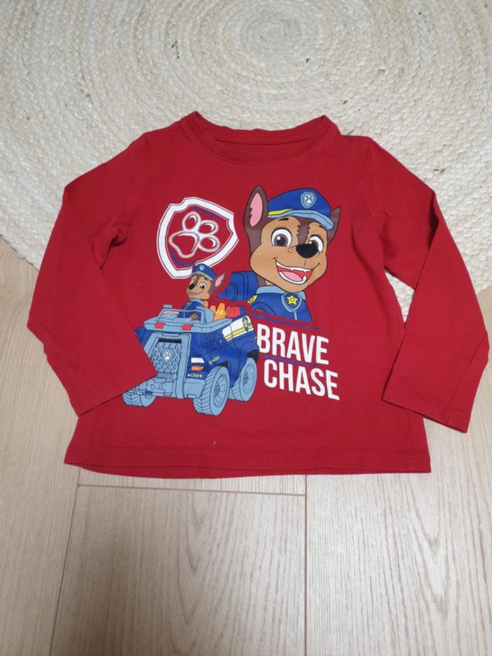 T-shirt a manches longues taille 3 ans