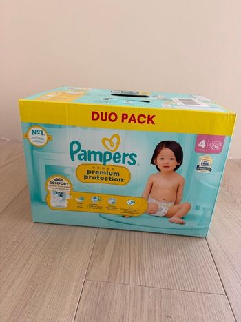 76 couches Pampers premium taille 4