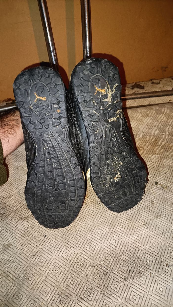 Chaussure de foot enfant Puma 38 - photo numéro 5