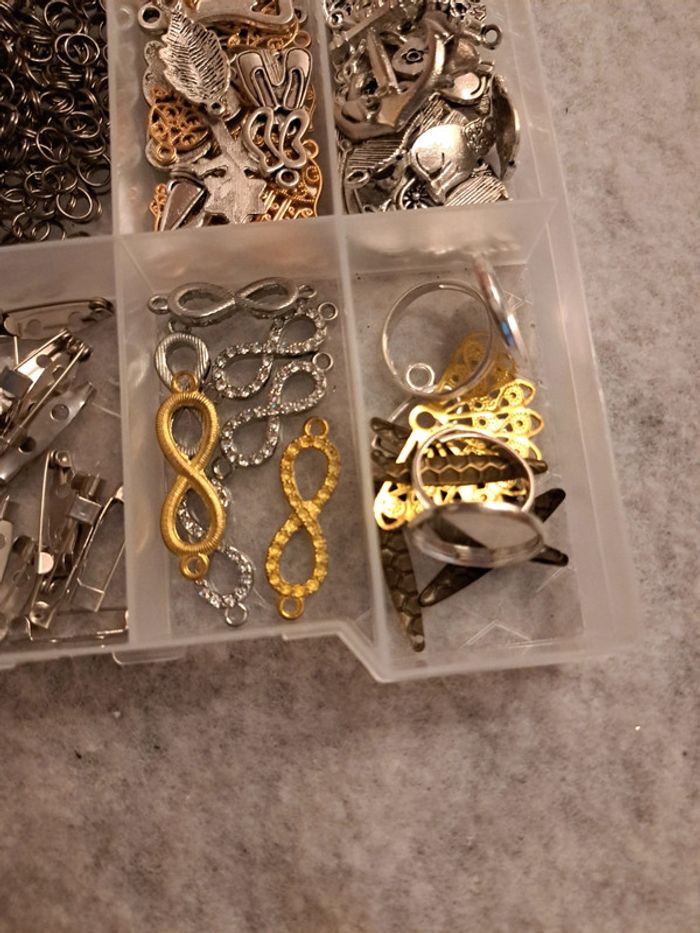 Breloques argenté et doré avec boîte - photo numéro 6