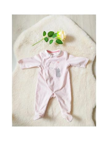 Pyjama fille en velours ouverture pressions devant motif chat 1 mois = 53 cm