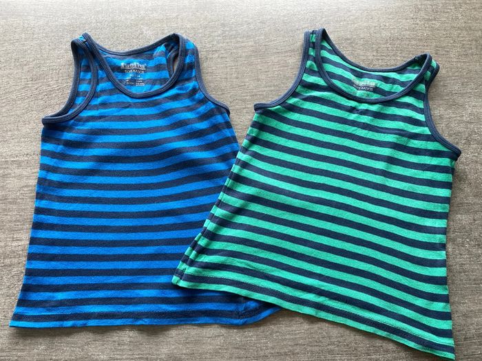 Lot 2 débardeurs