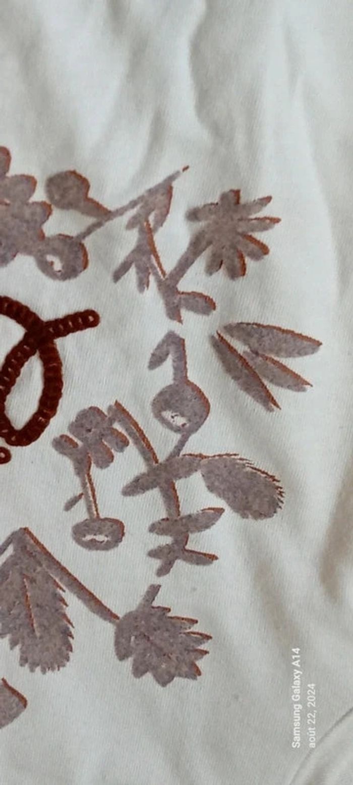 Tee-shirt long motif feuilles et texte brodé crème neuf fille 10 ans vert baudet - photo numéro 4