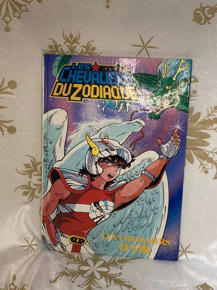 BD Les chevaliers du Zodiaque « Les chevaliers d Or »