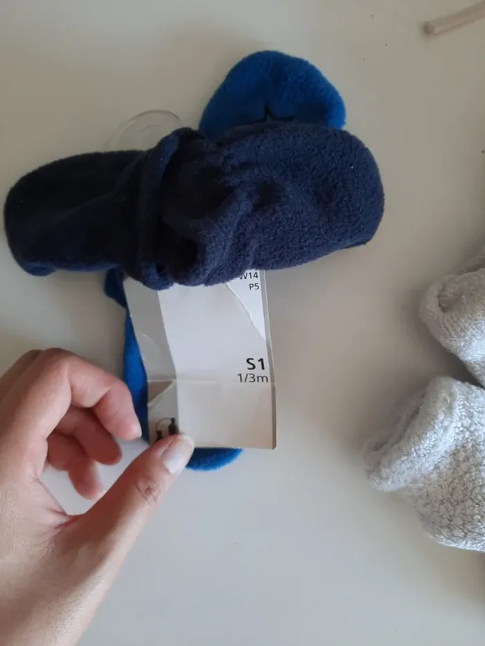lot bonnet moufle chaussettes - photo numéro 3