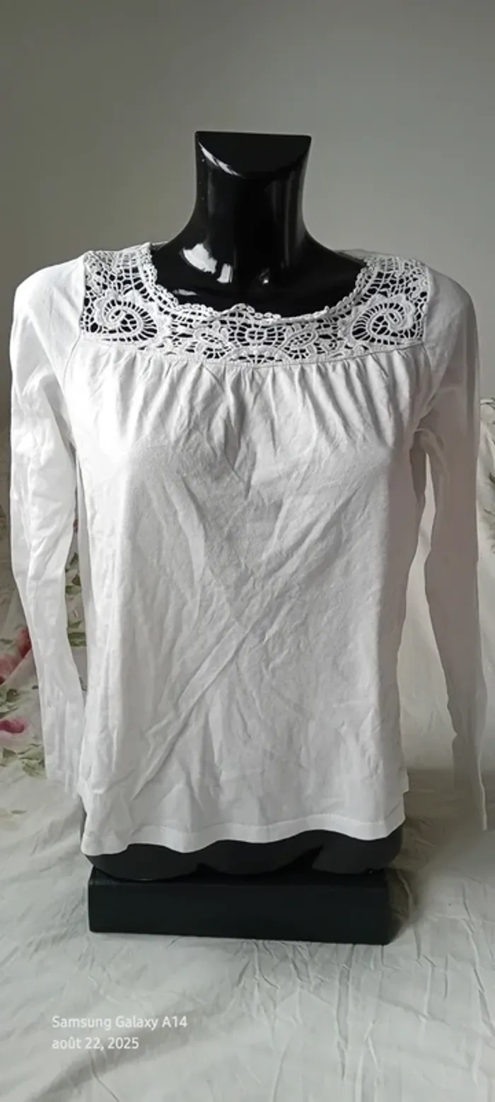 Haut blanc manches longues avec dentelle ajourée fille 14 ans la halle - photo numéro 2