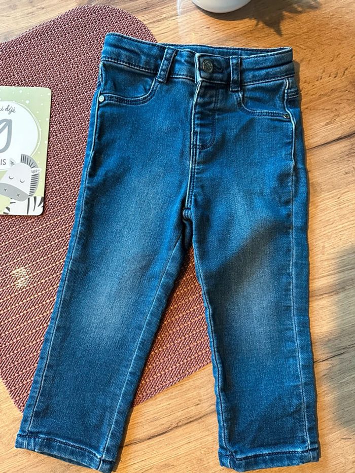 Jeans bébé 74cm /9m - photo numéro 2