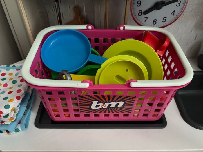 Cuisine en bois et ses accessoires - photo numéro 5