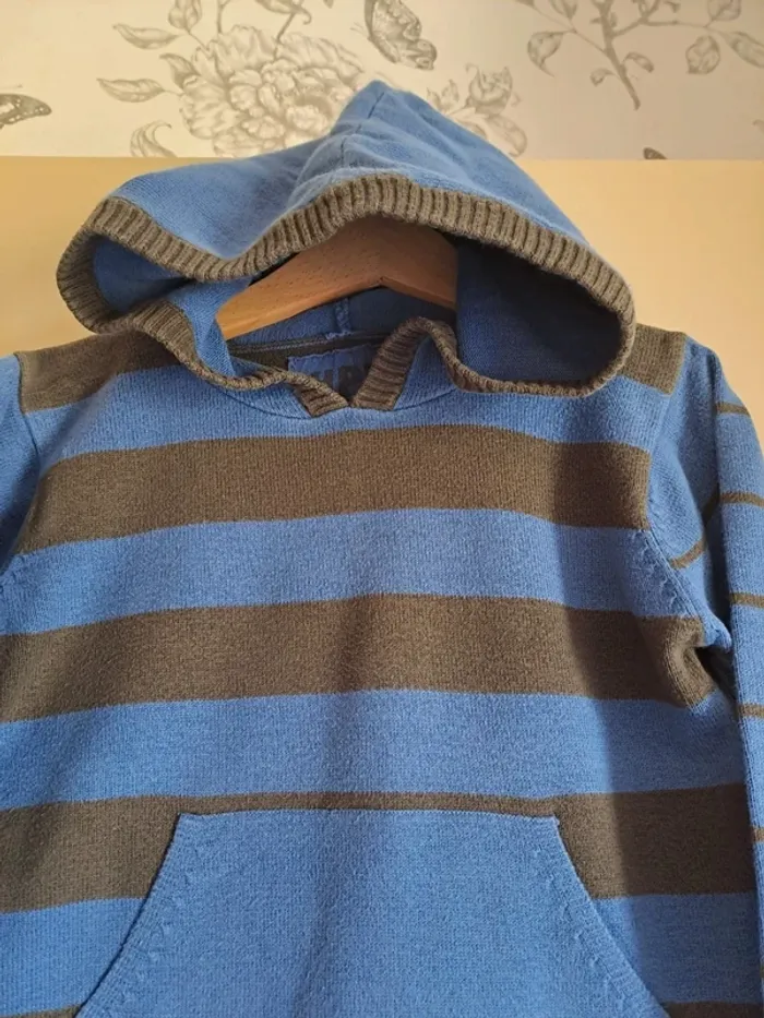 Pull à capuche garçon Hpw 5 ans comme neuf - photo numéro 2