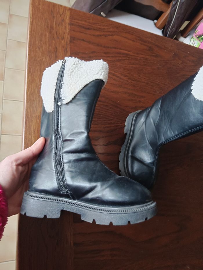 Jolies bottes fille taille 29 - photo numéro 2