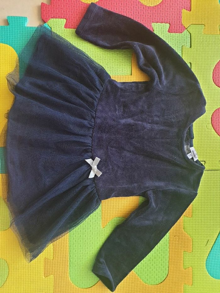 Lot vêtements fille 18 mois fête Noël jour de l'an, robes, blouson, gilets, chaussures Absorba - photo numéro 2