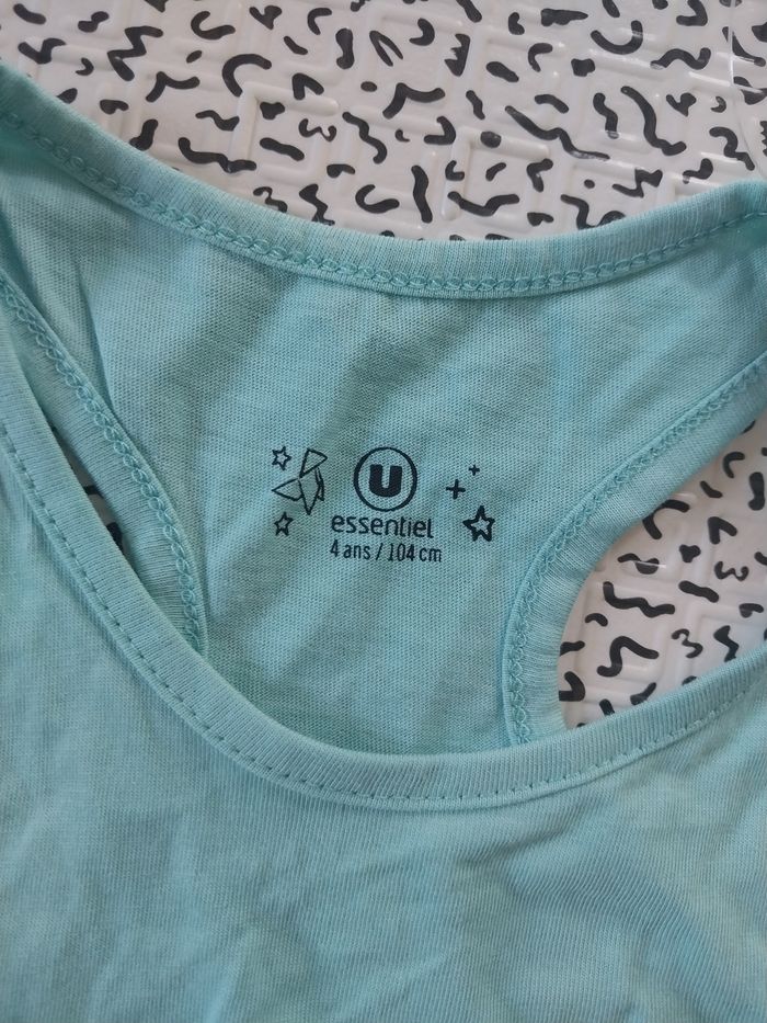 Débardeur fille 4 ans  100% coton • imprimé fleurs papillon • neuf étiquette - photo numéro 3