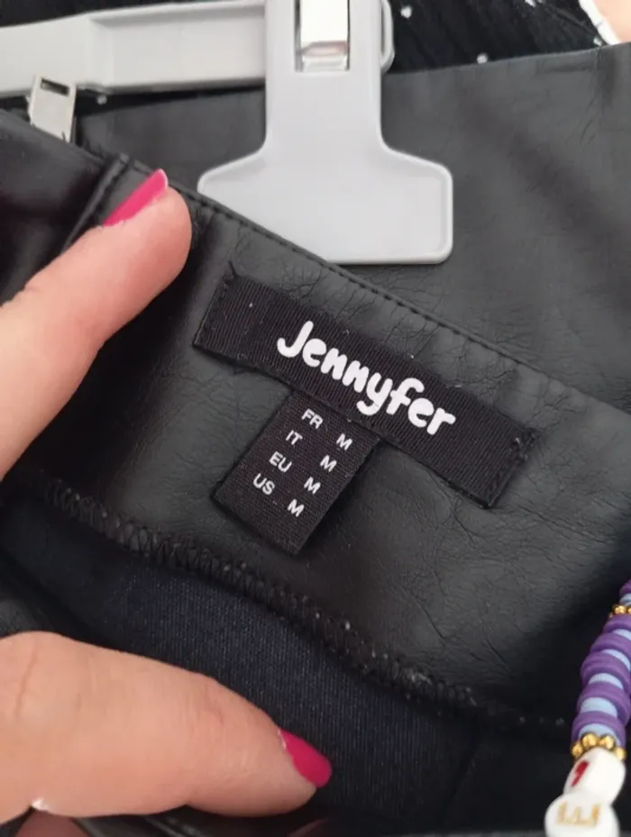 Jupe simili cuir - photo numéro 3